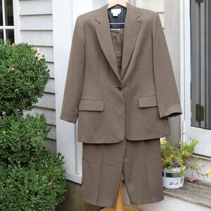 Jennifer Moore Brown Textured Poly Crepe 1 Button Pant Suit Sz 10
